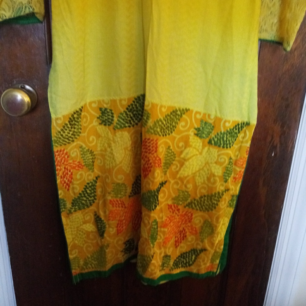 Nice women s dress - Picture 3 of 8